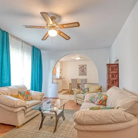 Gaby With Balcony Poreč