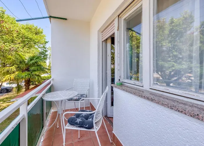 Appartement Gaby With Balcony *