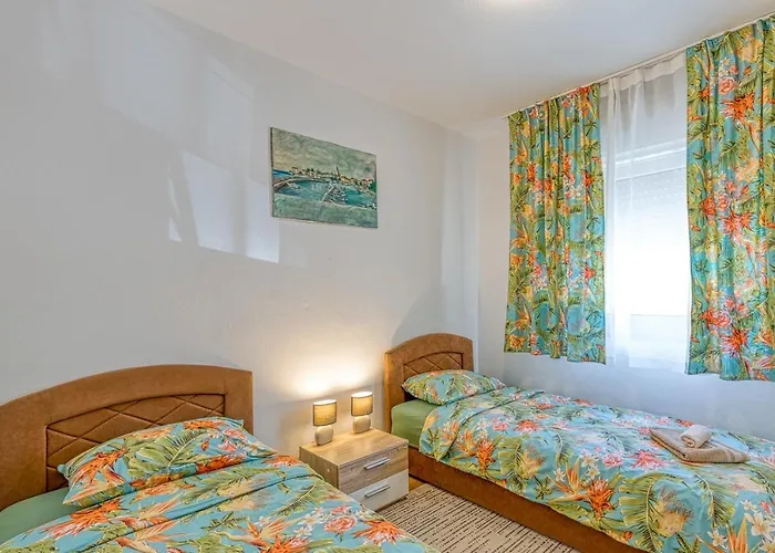 Gaby With Balcony Poreč