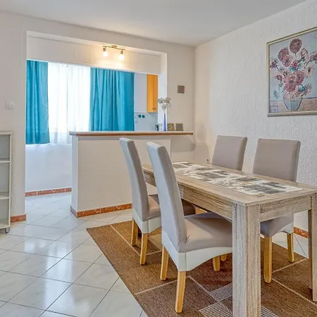 Gaby With Balcony Appartamento